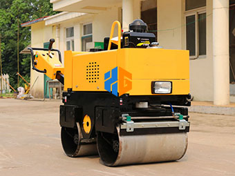  關(guān)于小型壓路機的保養(yǎng)技巧你了解多少呢？