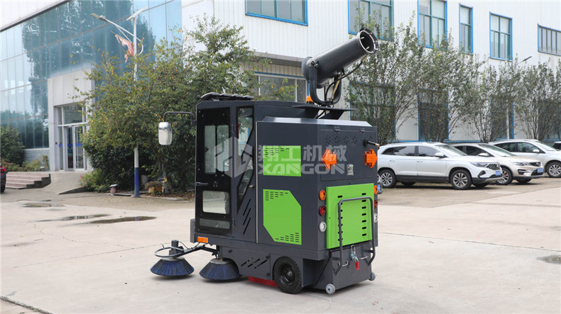 電動(dòng)掃地機(jī)灑水、噴霧、清掃、吸塵都可以
